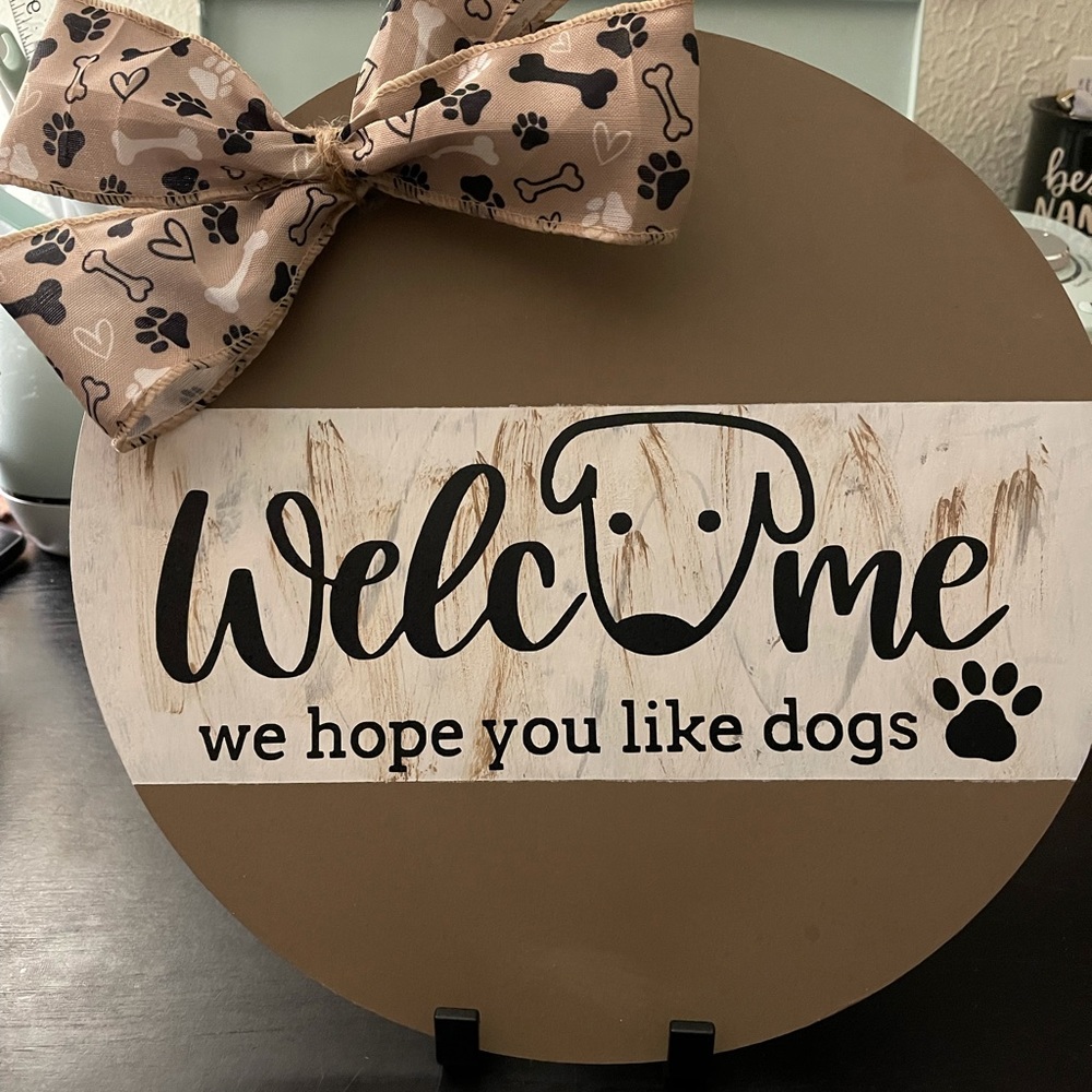 12” Wooden door hanger